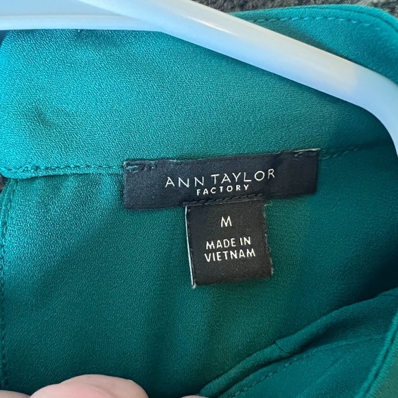 Ann Taylor Factory Green Blouse - Picture 3 of 3